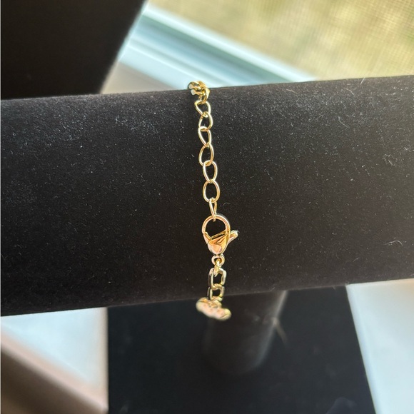 Labubu Themed Bracelet and Earring Set - Picture 7 of 10